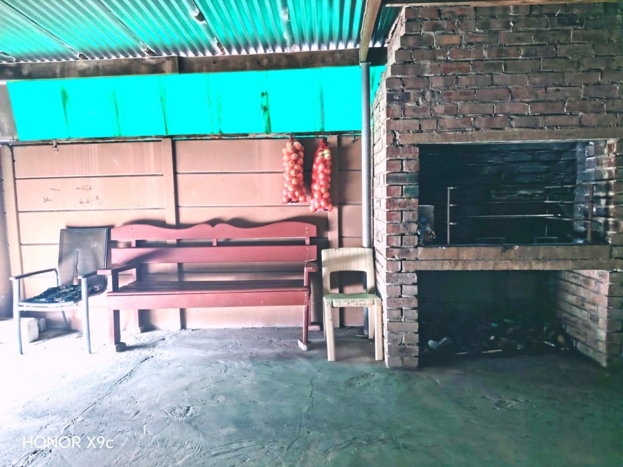 5 Bedroom Property for Sale in Houghton Place Western Cape
